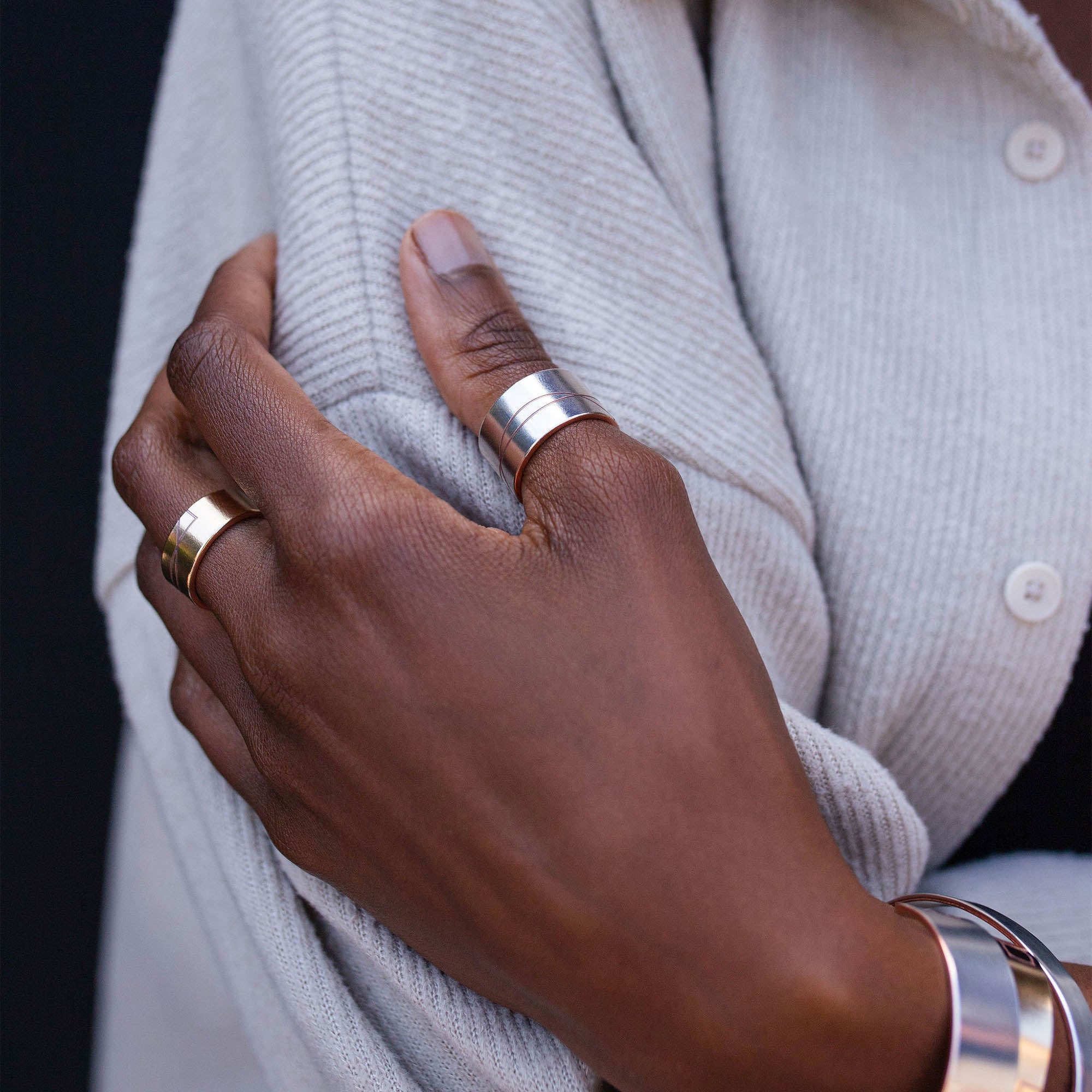 Squared Circle Bonded Ring